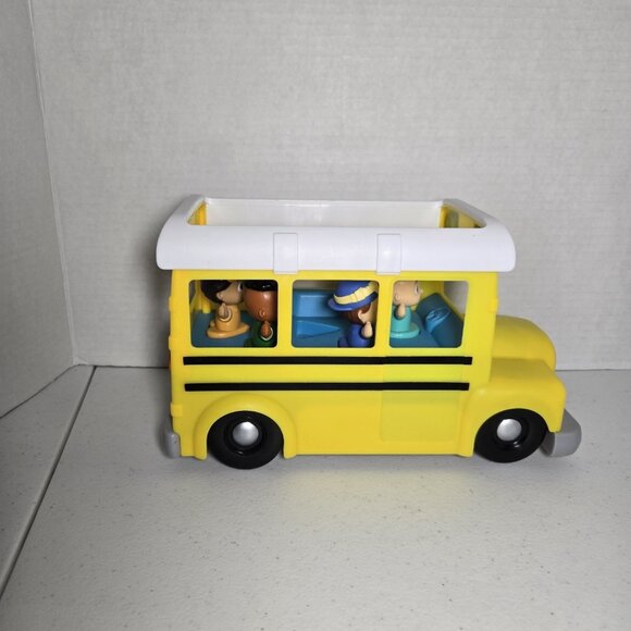 Cocomelon Sing and Dance Time School Bus Shape Sorter Missing 1 Person No Remote - Picture 3 of 7